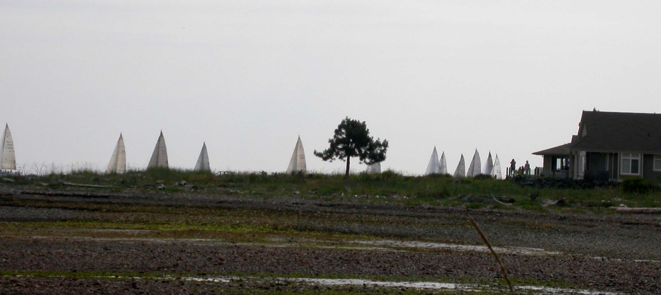 ships on the horizon